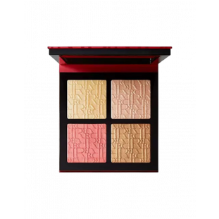 Mac Aute Cuture Starring Rosalia